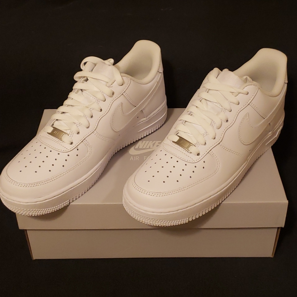 🔥AIR FORCE 1 '07 (CLASSIC)